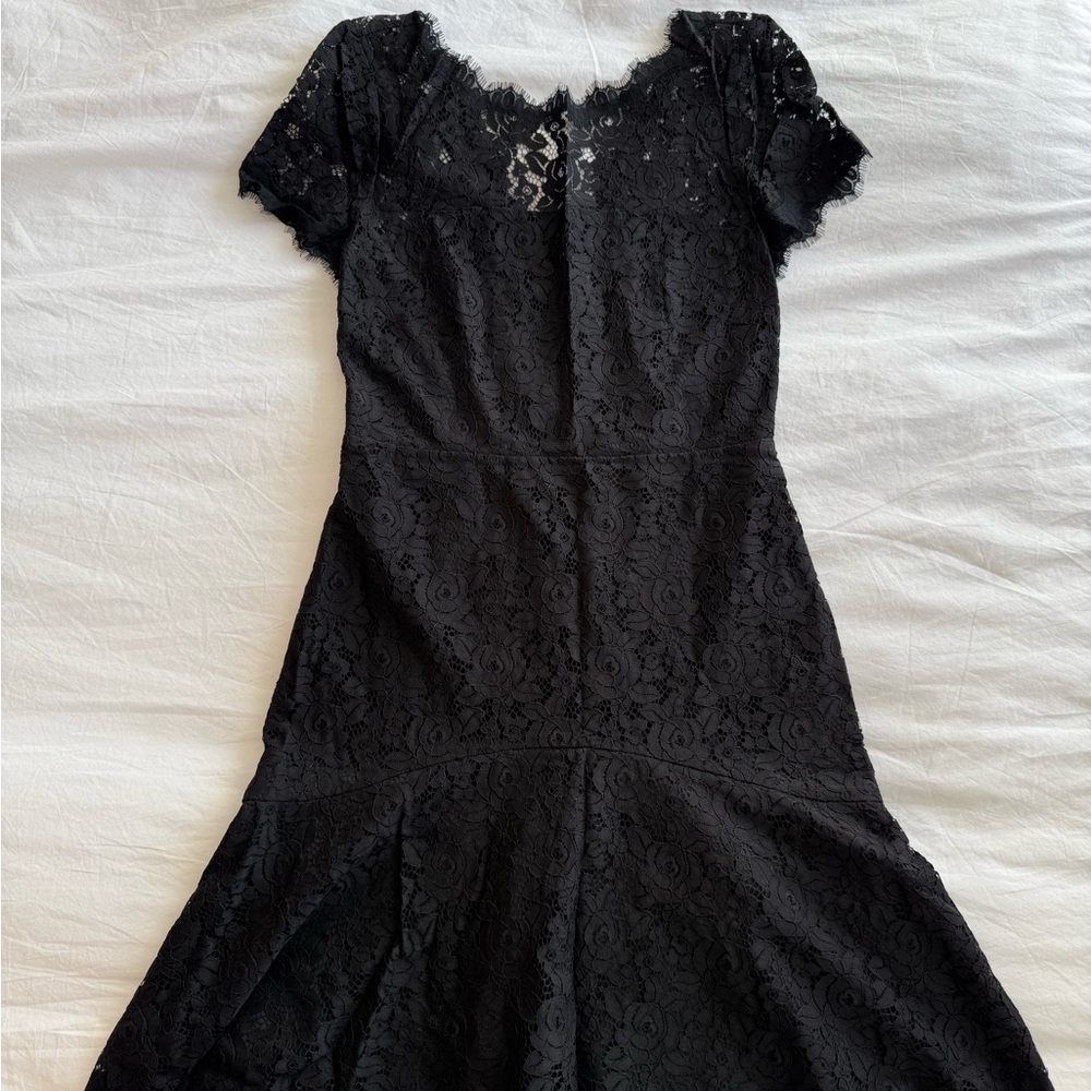 Diane Von Furstenberg Black Lace Short-Sleeve Fit-and-Flare Dress